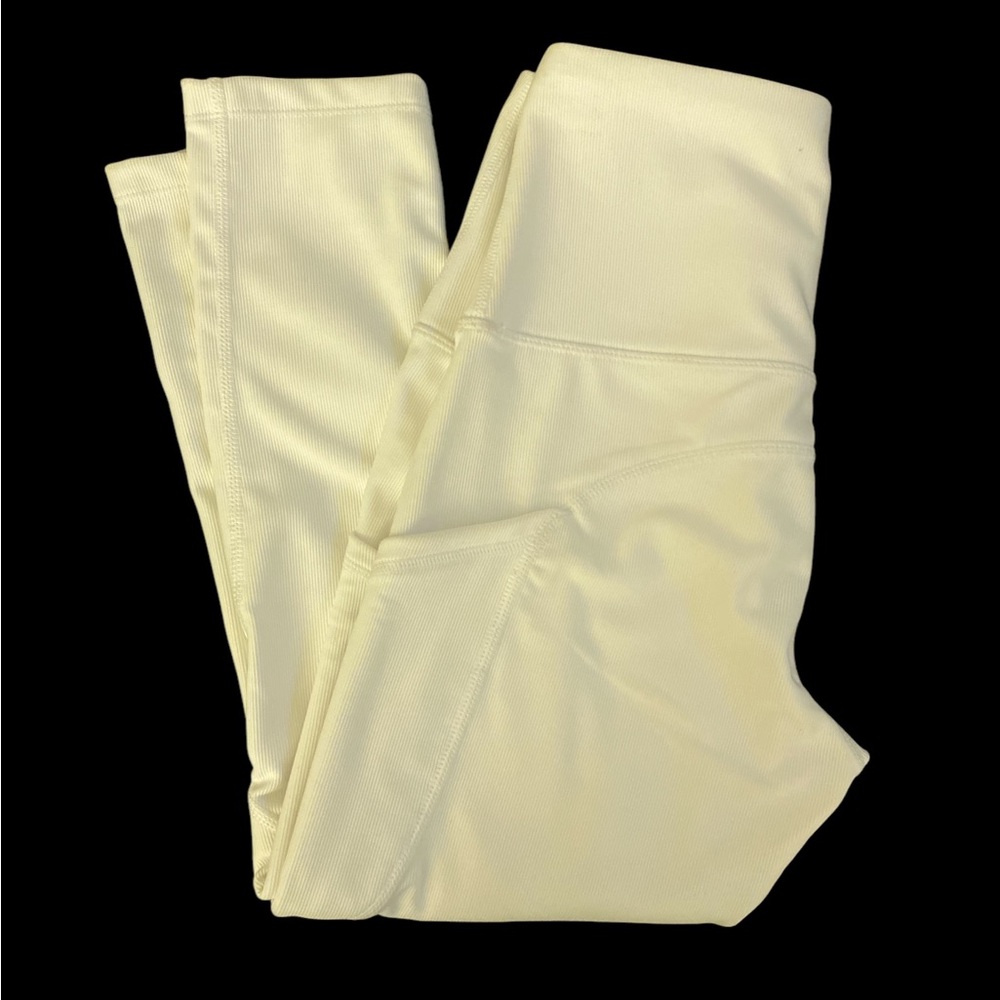 VOGO ATHLETICA HIGH RISE CAPRI S NWT - Picture 1 of 6